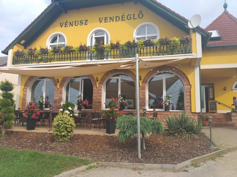 Bagod Venusz Panzio Es Vendeglo Bed & Breakfast エクステリア 写真
